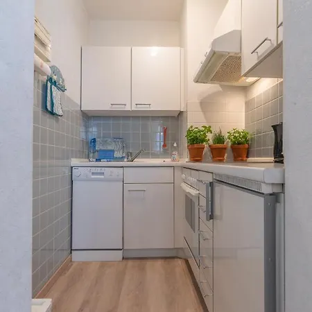 - Bella Mare - Nordseestrasse 3 * Бюзум